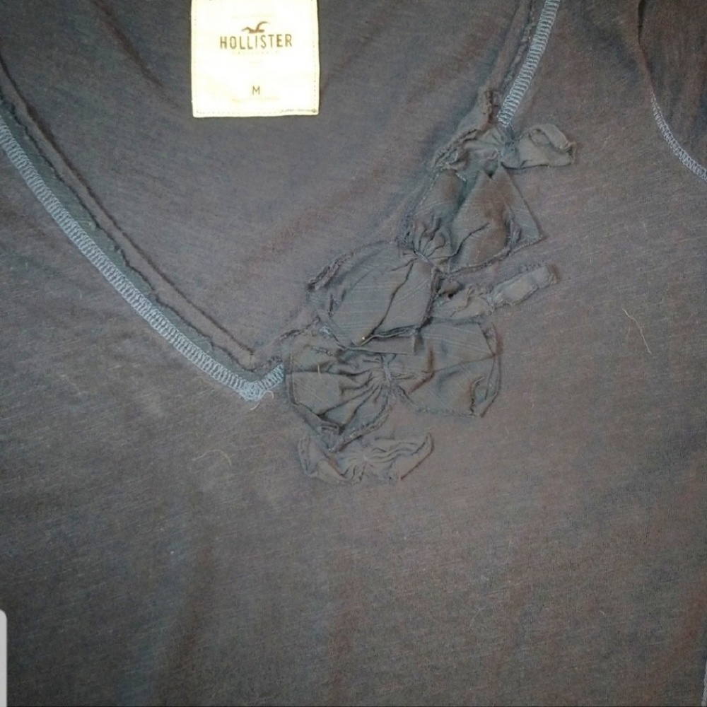 Hollister T-shirt - Picture 2 of 5